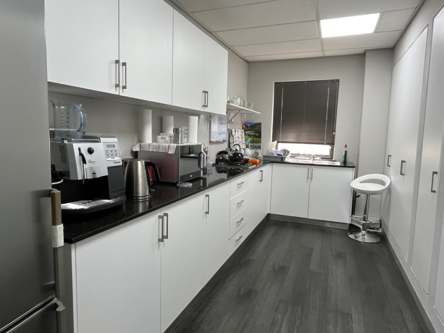 To Let commercial Property for Rent in Kenilworth Western Cape